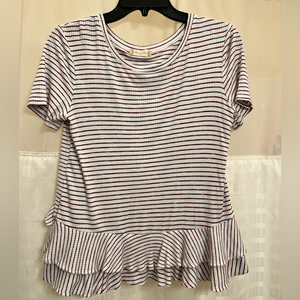 Altar’d State top size small